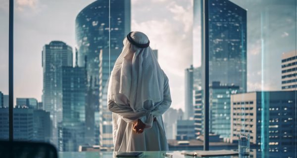 How-to-Invest-Money-in-the-UAE-Best-Investment-Options-for-2025-scaled